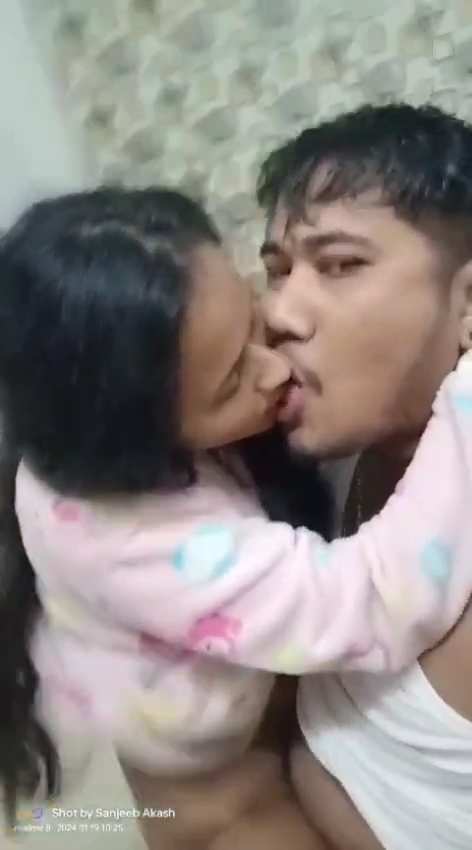 10 Minutes Sex Video Horny Gf In Standing Position - Thumbnail 4