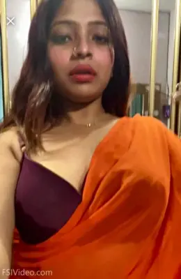 Big Ass Girlfriend Strip And Showing Her Naked Body