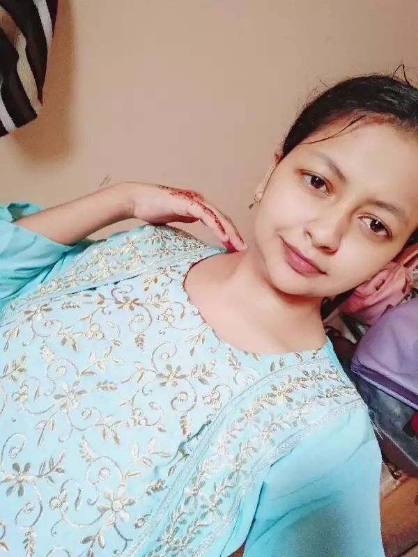 Cuckold Hubby Sharing Wife With Friend – Threesome