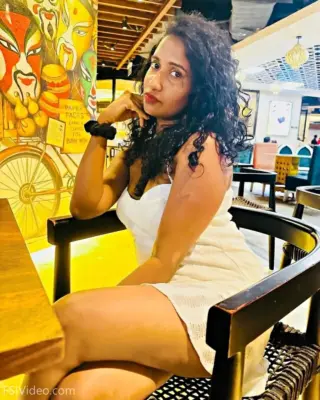 Curly Hair Indian Girl Nude Blowjob To Big Dick