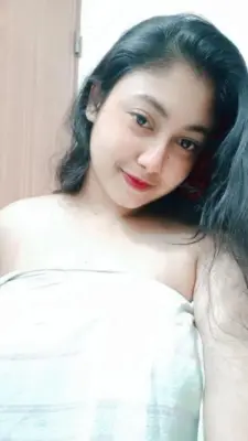 Desi Beautiful Girl Complete Nude Collection