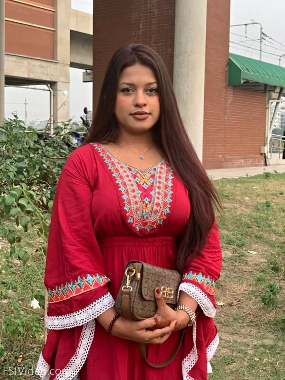 Punjabi Instagram Girl Smoking And Nude Clicks