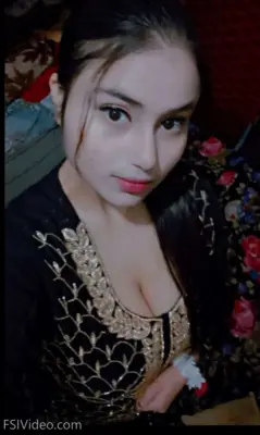 Tanker Milf Nude Body Showing Before Sex With Lover