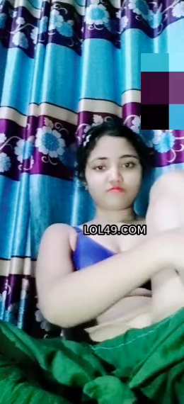 Bengali Girl Pink Pussy Fingering On Video Call - Thumbnail 2