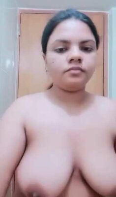 Bengali Tiktoker Girl Striptease Nude Viral Video Making - Thumbnail 4