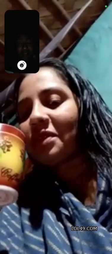 Chubby Village Aunty Shows Nude Figure On Video Call - Thumbnail 2