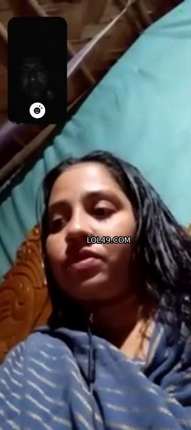 Chubby Village Aunty Shows Nude Figure On Video Call - Thumbnail 4