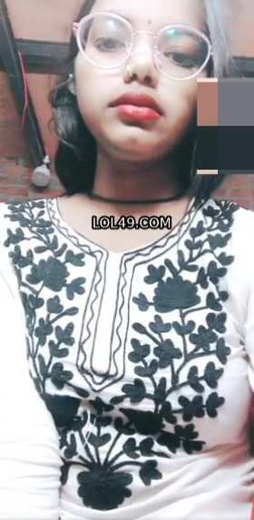 Desi Girl In Glasses Plays With Her Soft Boobs - Thumbnail 1