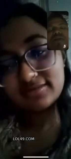Desi Maal Shows Boobs On Video Call To Boyfriend - Thumbnail 2
